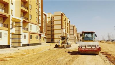 وزير الإسكان: تنفيذ أعمال الكهرباء والطرق لـ 7080 وحدة سكنية بسكن موظفي العاصمة في بدر