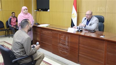 محافظ بني سويف يستمع لشكاوى ومطالب المواطنين ويوجه بسرعة حلها