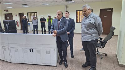 وزير الكهرباء يوجه بمراجعة شاملة لخطة التشغيل بمحطة توليد السويس البخارية