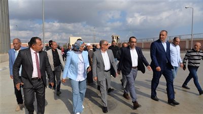 محافظ الإسماعيلية يتفقد صوامع القنطرة شرق استعدادًا لموسم حصاد القمح (صور) 