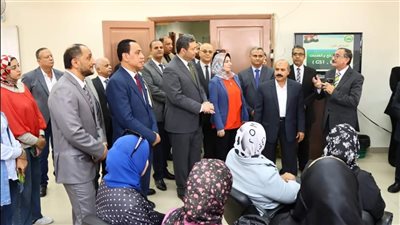 الشهابي يتفقد الإدارة المركزية لمنطقة ضرائب دمياط