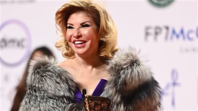 هالة سرحان وميمي جمال ومنال سلامة على ريد كاربت افتتاح مهرجان القاهرة السينمائي (صور)