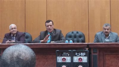 وكيل تعليم سوهاج: توفير كافة الإمكانيات لانتظام العملية التعليمية