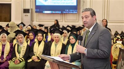 محافظ دمياط يشهد حفل تخرج الدفعة الثامنة عشرة للمعهد الفني الصحي بالمنصورة