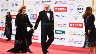 الأسود يليق بهن، إطلالات النجمات في حفل افتتاح مهرجان القاهرة السينمائي (فيديو و صور)