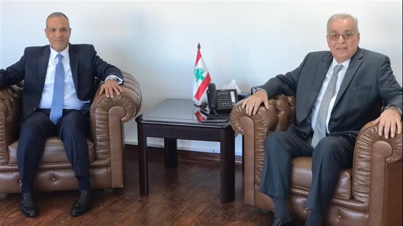 وزير الخارجية بدر