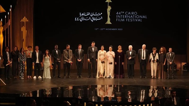 حسين فهمى رئيس الدورة