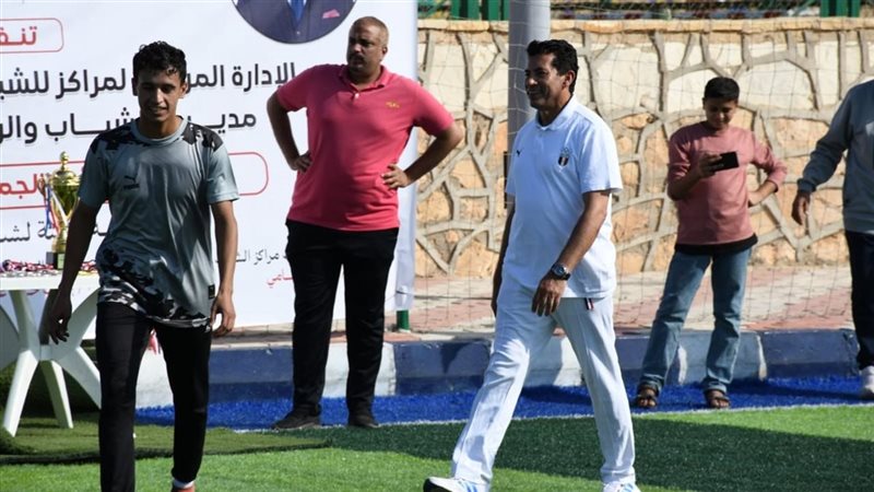 أشرف صبحي ومحافظ