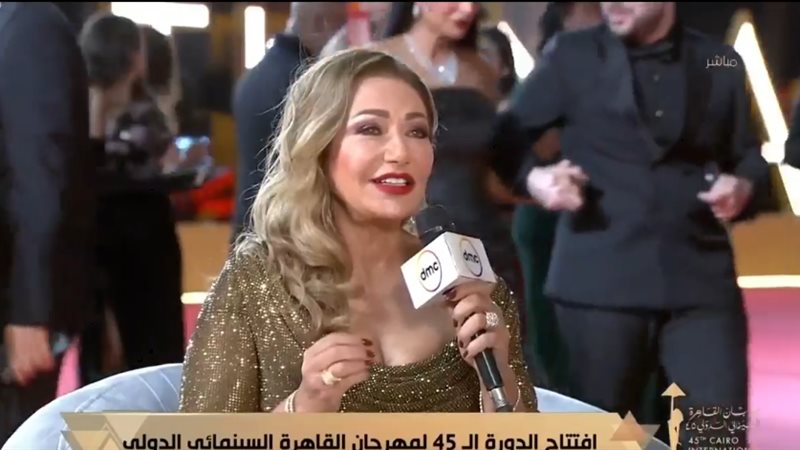 الفنانة ليلى علوي،