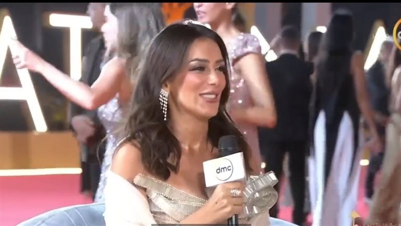 الفنانة إنجي المقدم،