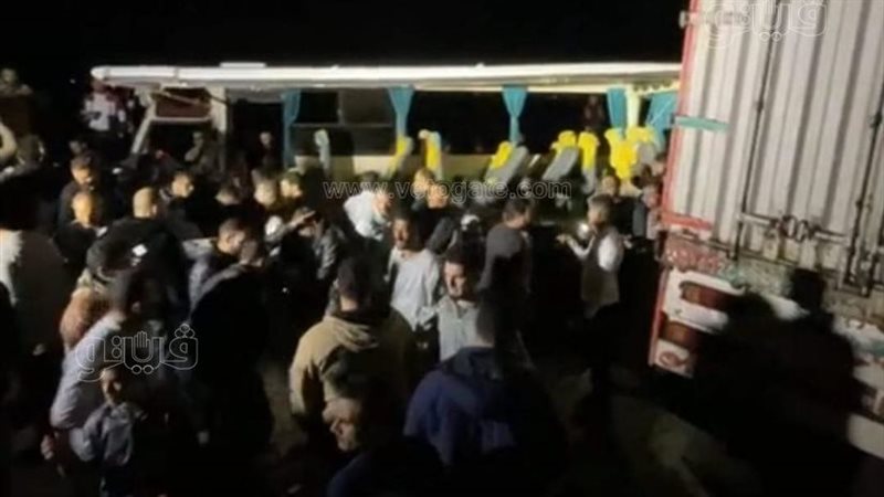 تصادم أتوبيس مع سيارة