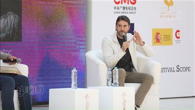 أحمد عز: لم أمتلك في بداياتي سوى 200 دولار، وملك روحي كلمة السر بنجاحي (فيديو)