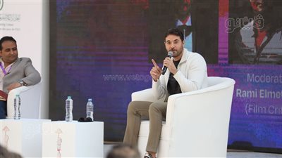 عشقت شخصية «رضا»، أحمد عز يكشف سر نجاح سلسلة «ولاد رزق» (فيديو)