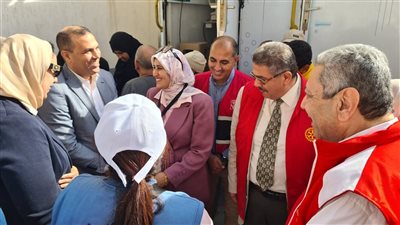 وكيل الصحة بالبحيرة ومساعد المحافظ يتابعان أعمال القافلة الطبية في أفلاقة