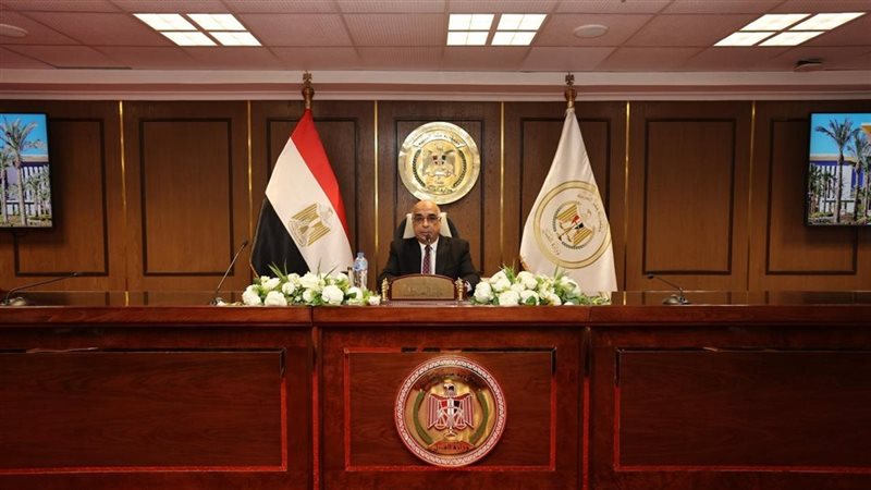 المستشار عدنان فنجري