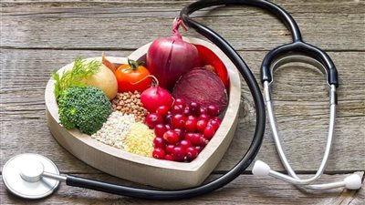 الفرق بين الكوليسترول الجيد والسيئ، وطرق الموازنة بينهما للحفاظ على صحة القلب