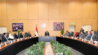 وزير الإسكان ينظم حفلًا لتكريم مجموعة العمل القائمة على تنظيم فعاليات المنتدى الحضري العالمي