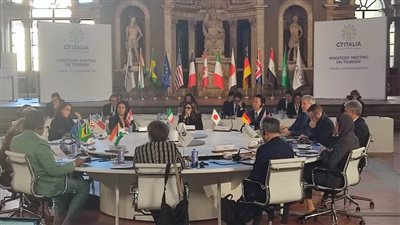 شريف فتحي يشارك في الاجتماع الدولي الأول لوزراء السياحة لمجموعة الدول الصناعية السبع