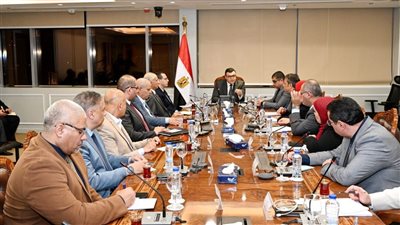 وزير الإسكان يصدر حزمة تكليفات لدفع معدلات التنمية بالمدن الجديدة 