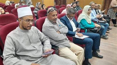 وحدة سكان الأقصر تبحث قضايا البطالة والاستثمار في الشباب عبر المبادرات الرئاسية