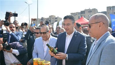 التموين: 50 سيارة لتقديم السلع بأسعار مخفضة في المناطق المكتظة بالسكان 