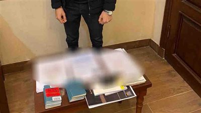 ضبط القائمين على إدارة 18 شركة لإلحاق العمالة بالخارج بتهمة النصب على المواطنين 