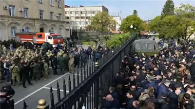 احتجاجات خارج البرلمان في أبخازيا المنفصلة عن جورجيا 