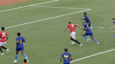 منتخب مصر يتقدم على الرأس الأخضر بهدف في شوط أول مثير (صور)