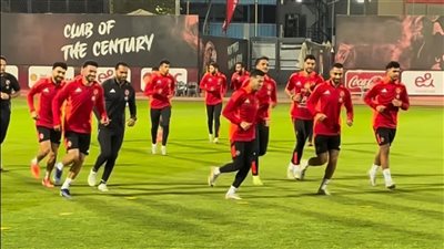 تعافي ثلاثي الأهلي من الإصابة ومشاركتهم في المران الجماعي (صور) 