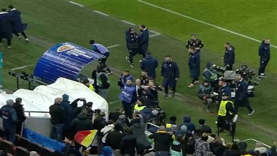 بسبب هتافات عنصرية، انسحاب منتخب كوسوفو من أمام رومانيا بدوري الأمم الأوروبية (فيديو)