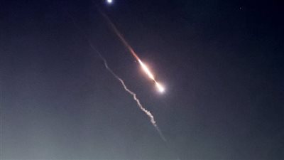  انفجارات قوية بمحيط قواعد عسكرية تابعة للحرس الثوري والجيش الإيراني وتعطل نظام الـ GPS