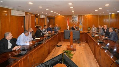 زيادة منافذ بيع اللحوم البلدية والبيض بأسعار مخفضة في أسيوط