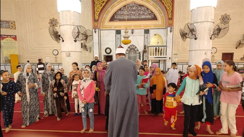 لقاء الأطفال بالمساجد