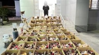 داخلها 1.7 مليون قطعة، ضبط ورشة لتصنيع الألعاب النارية بالفيوم