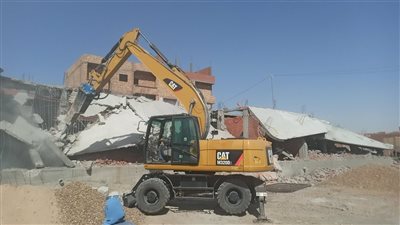 تنفيذ 4 حالات إزالة فورية لتعديات بالبناء المخالف على أرض زراعية بقنا