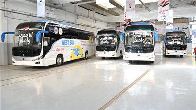 القابضة للنقل تتسلم الدفعة الأولى من أتوبيسات نصر (صور)