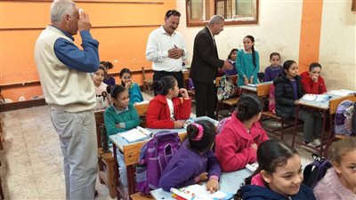  تعليم الشرقية يتفقد المدارس بمركز مشتول السوق