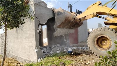 حملة كبرى لإزالة التعديات على الأراضي الزراعية بمحافظة البحيرة