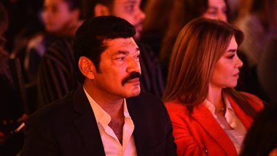 مهرجان القاهرة السينمائي، باسم سمرة يهنئ يسري نصر الله بفوزه بالهرم الذهبي