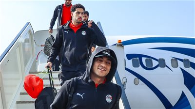 وصول بعثة منتخب مصر لمطار القاهرة بعد التعادل مع كاب فيردي (صور)