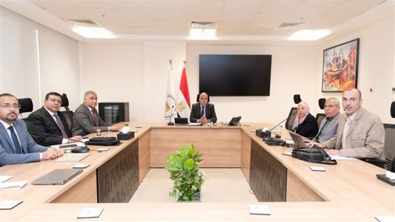 اجتماع وزير الري