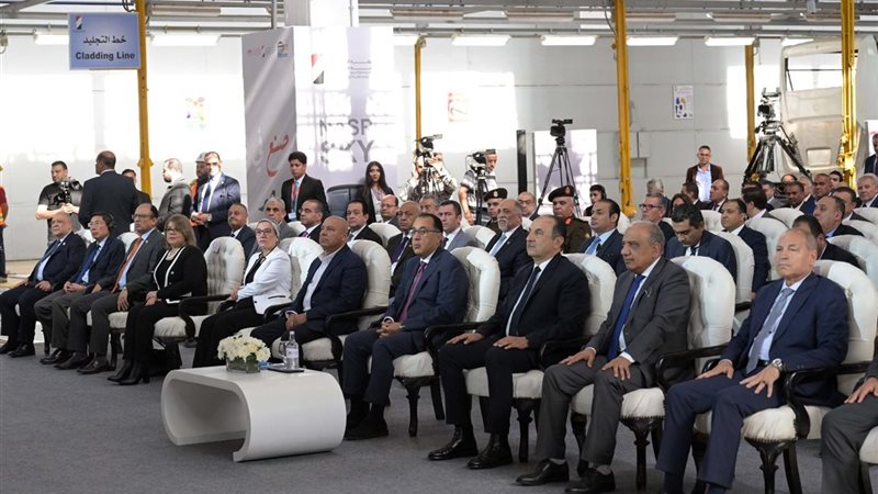 رئيس الوزراء يشهد