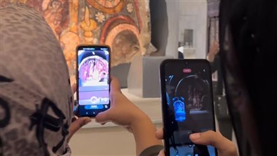 إقبال كبير من زائري المتحف القومي للحضارة على تجربة فلتر إنستجرام