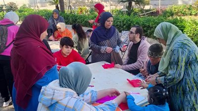 عرائس وأراجوز ضمن برنامج “البساط الأبيض” لذوي الهمم بالفنون التشكيلية