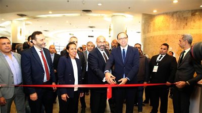 رئيس هيئة المعارض يفتتح معرض أوتو تك بمشاركة 300 شركة محلية ودولية