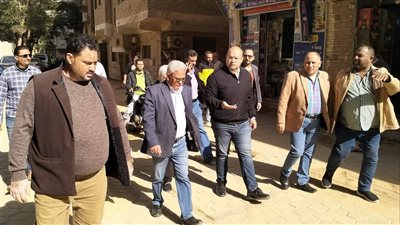 نائب محافظ الجيزة يتابع رصف وتطوير 30 شارعًا بالحوامدية (صور)