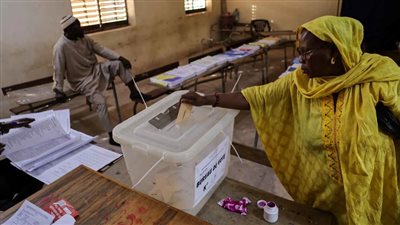 السنغال تبدأ انتخابات تشريعية في ظل توترات اقتصادية وسياسية