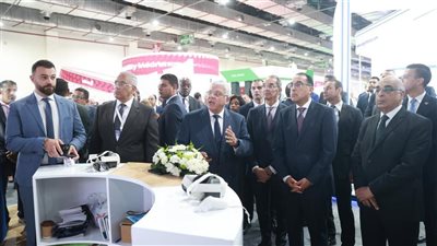 إطلاق أول تجربة دمج للذكاء الاصطناعي التوليدي بأحد المواد الدراسية بجامعة عين شمس