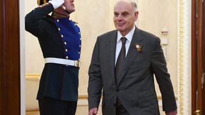 الصراع الأمريكي الروسي في القوقاز.. اتفاق استثماري مع روسيا يشعل فتيل الاحتجاجات.. شعب أبخازيا يقتحم مبنى البرلمان ورئيس الجمهورية يوافق على الاستقالة بشروط