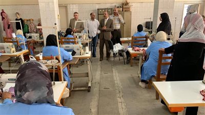 ورشة عمل لتدريب 15 سيدة على مهارات التفصيل والحياكة بالشرقية 